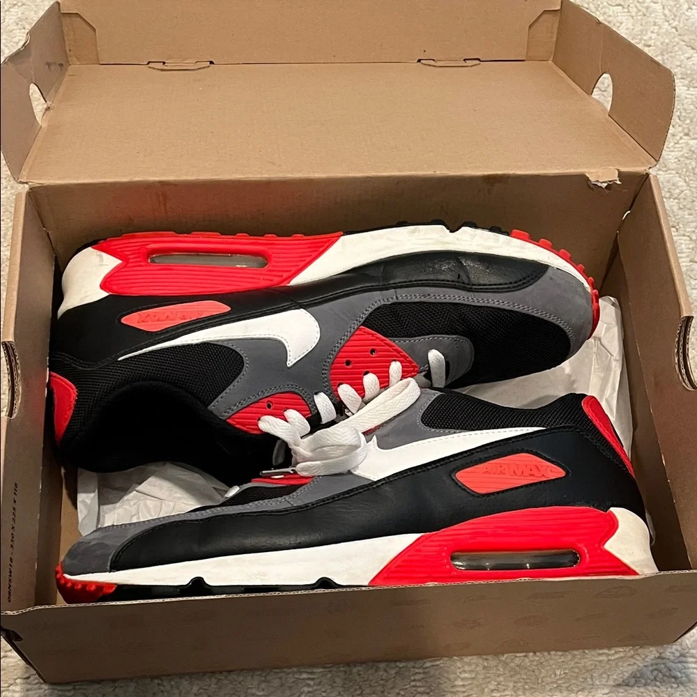 Nike Men's Air Max 90 Size 11 Black Infrared - Picture 7 of 9